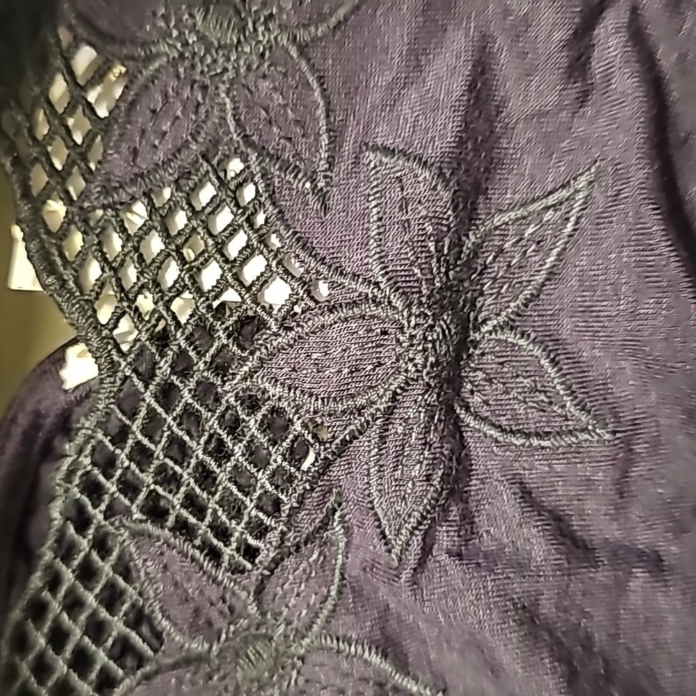 Large dark navy lattice top tank - Picture 5 of 6